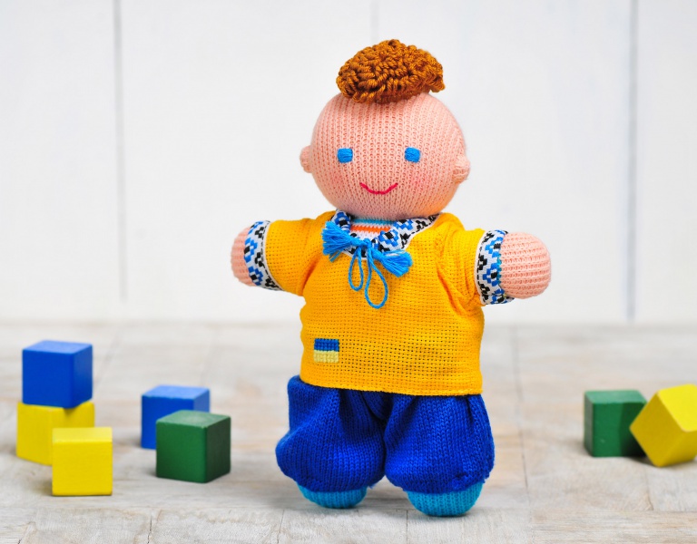 Іграшка "Хлопчик-козачок" (жовто-блакитний)